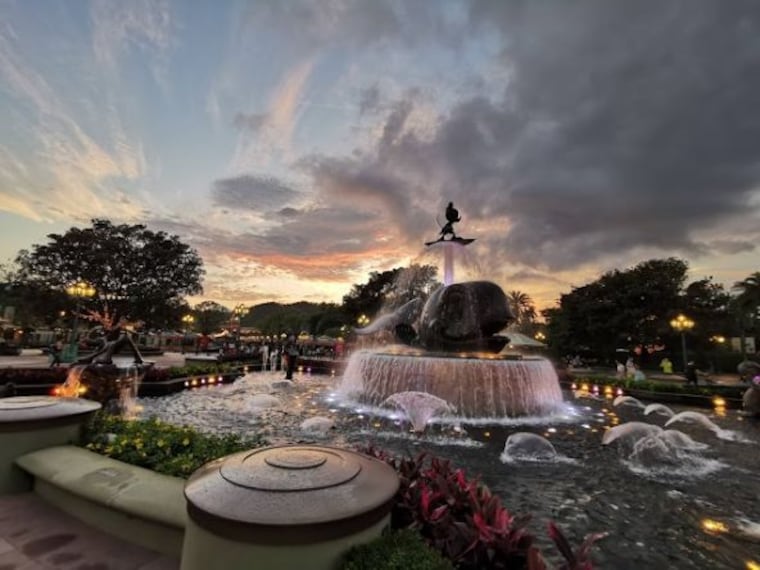 Hong Kong Disneyland_2